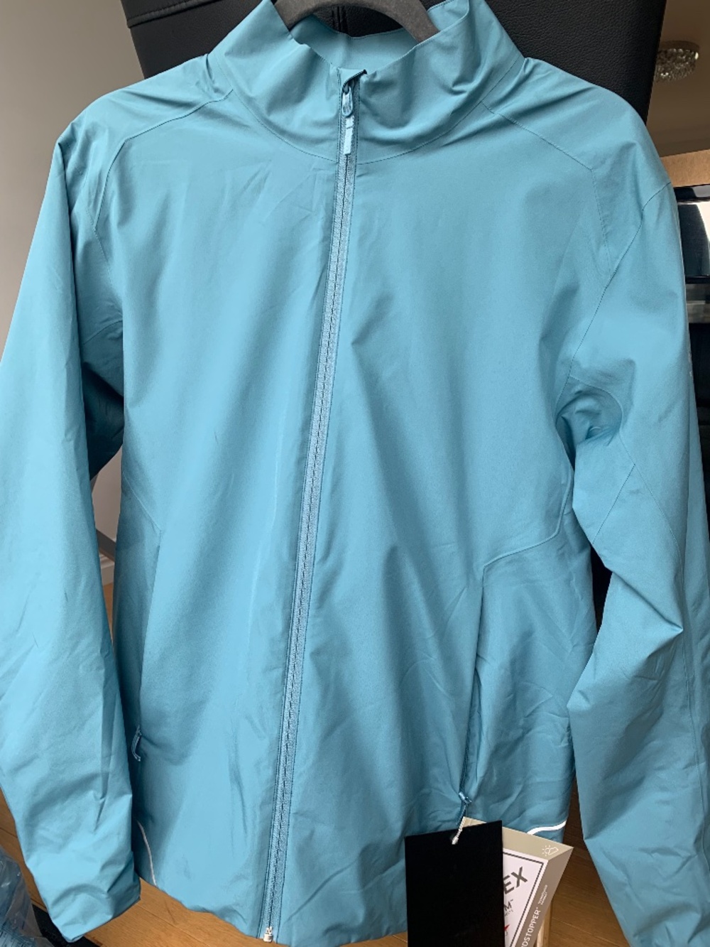 Nwt Arc’teryx men’s Solano Jacket small $300 retail